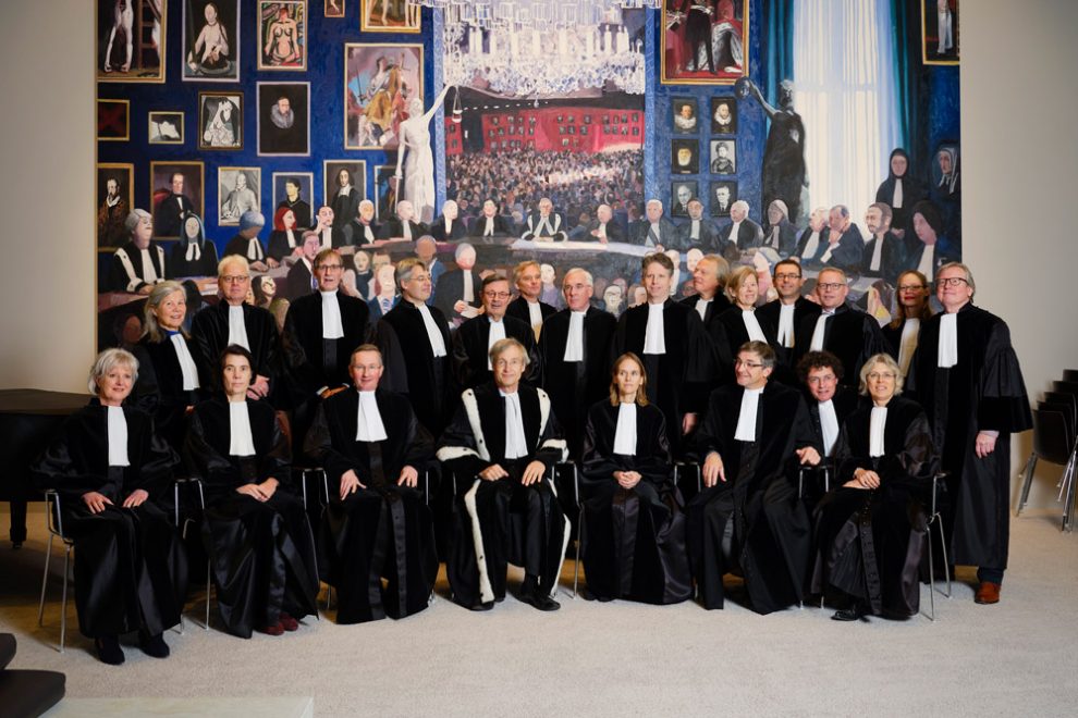 Hoge Raad ontmoet wetswinkel tijdens reizend verhalencircus - Mr. Online