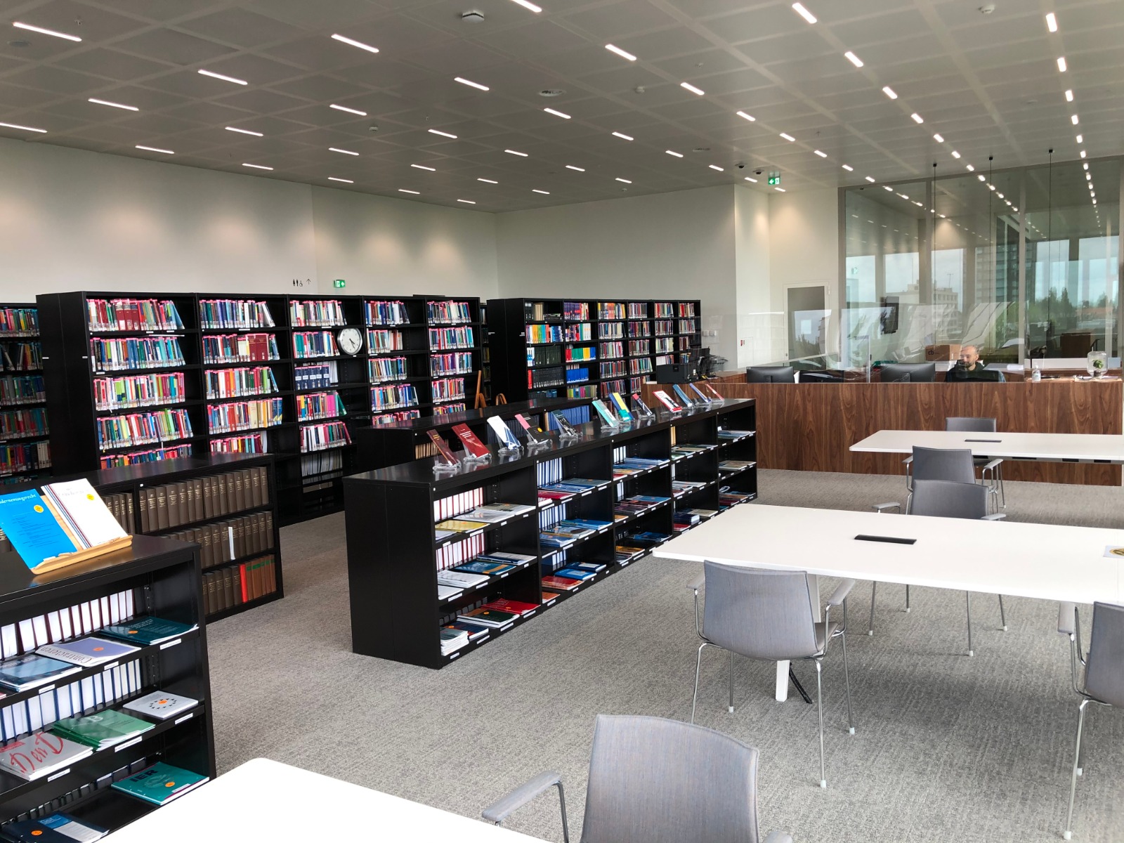 Sociale advocatuur kan gebruik maken van diensten van Praktizijns-sociëteit - Mr. online