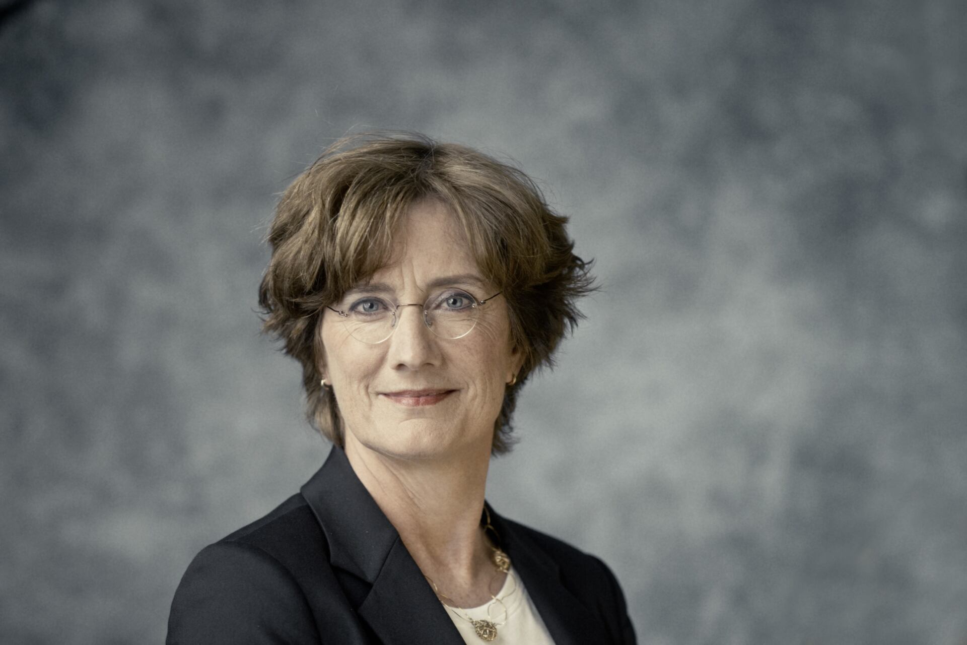 Voormalig hoofdofficier van justitie Bloos wordt of counsel bij Houthoff - Mr. online