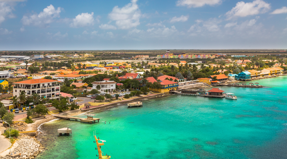 Voertaal in gerechten op Bonaire blijft Nederlands, vooralsnog niet Papiaments - Mr. online