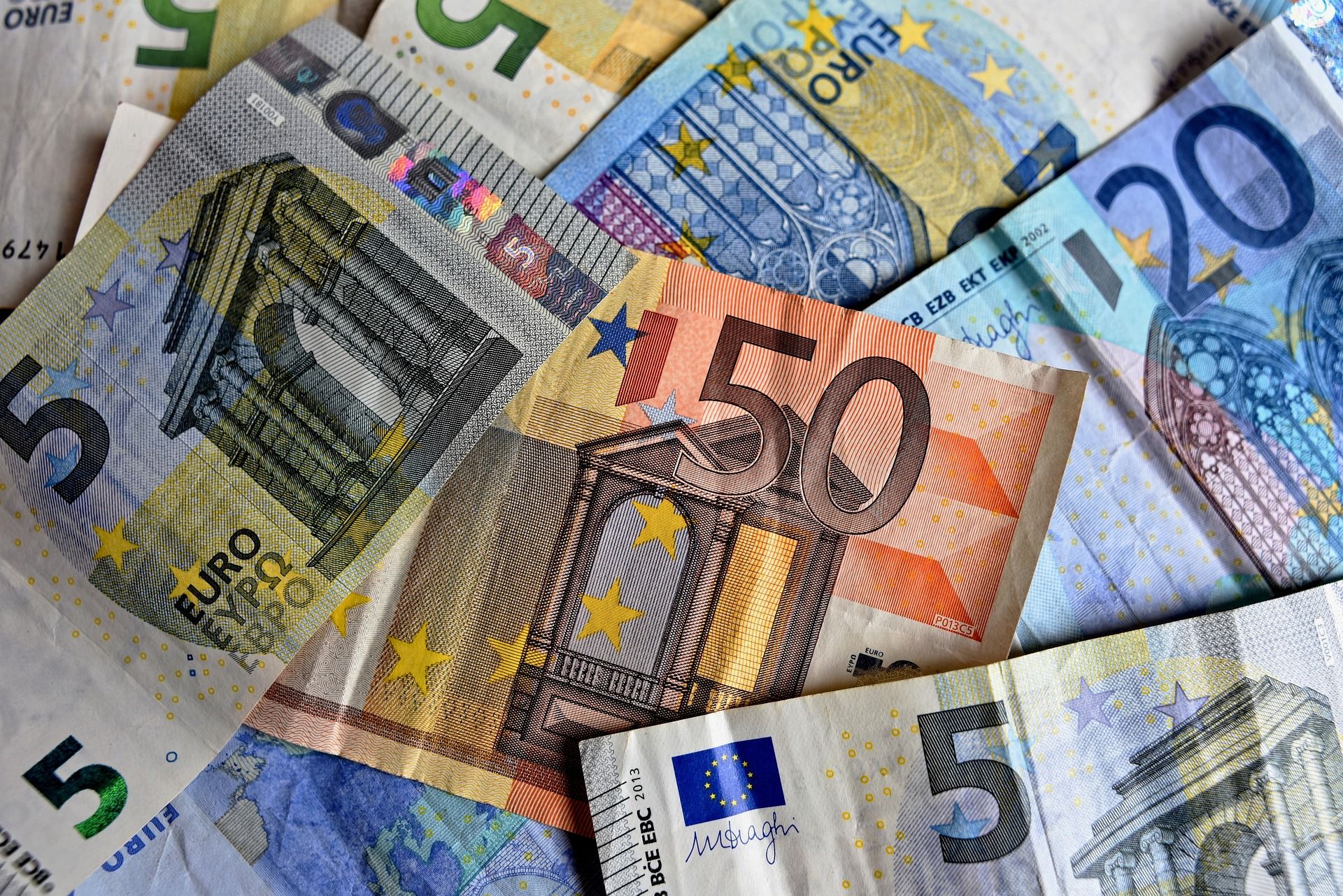 money-gc9355c25d_1920 pixabay euro's