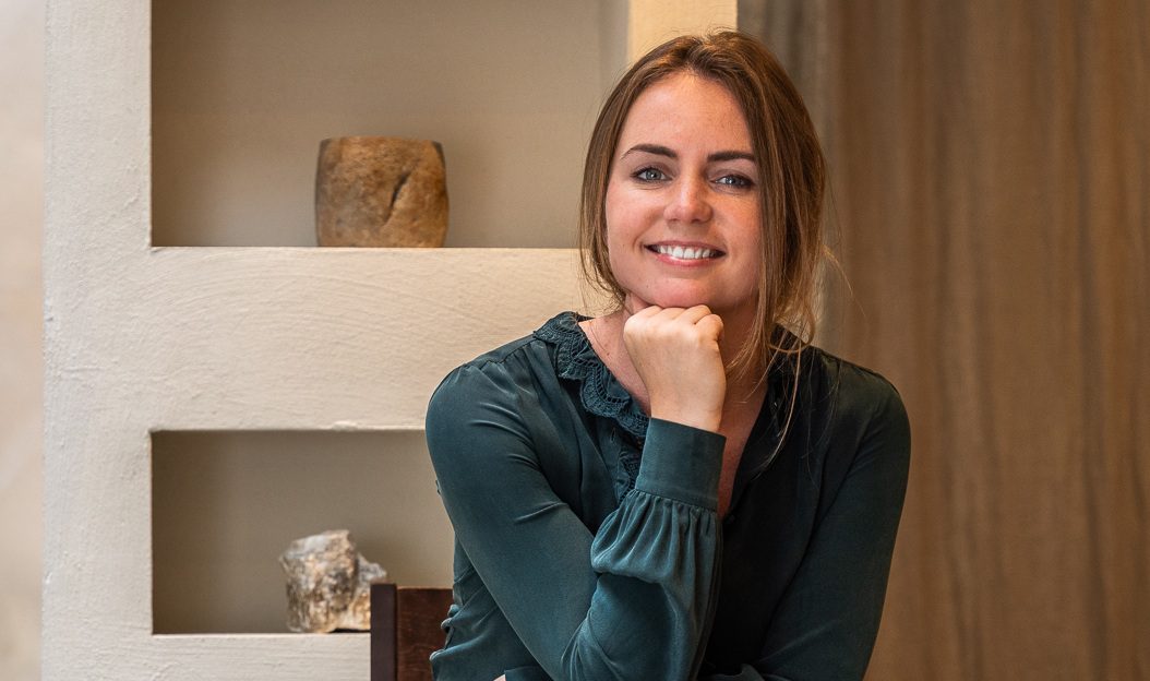 AI en het recht: Loïs Snel over enthousiasme en kernwaarden - Mr. Online