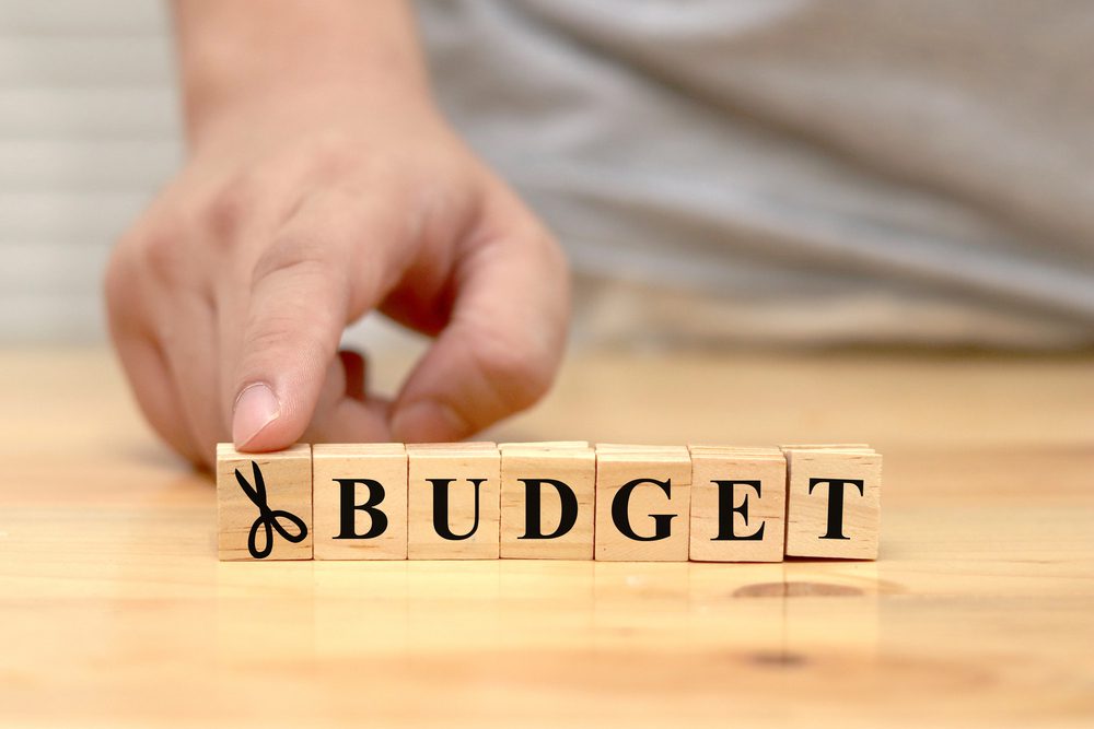 Constitutioneel hof dreigt te sneuvelen: gereserveerd geld naar gevangenissen - Mr. Online