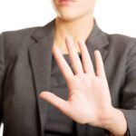 Voorwaardelijke schorsing voor advocaat die cliënten weghield bij zittingen - Mr. Online