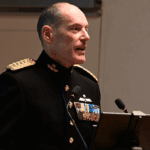 Bas van Hoek over militair strafrecht en ricocherende kogels - Mr. Online