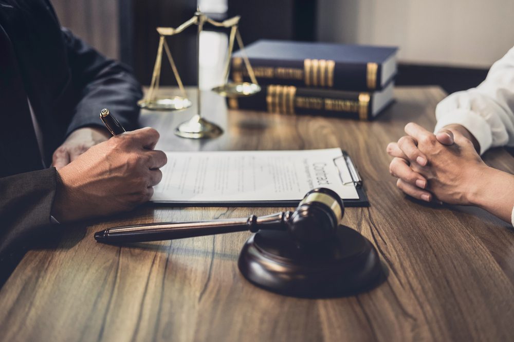 Goed gesprek wordt de zak: rechtbank Noord-Holland wil dat ‘Woo-rechter’ ontslag krijgt - Mr. Online