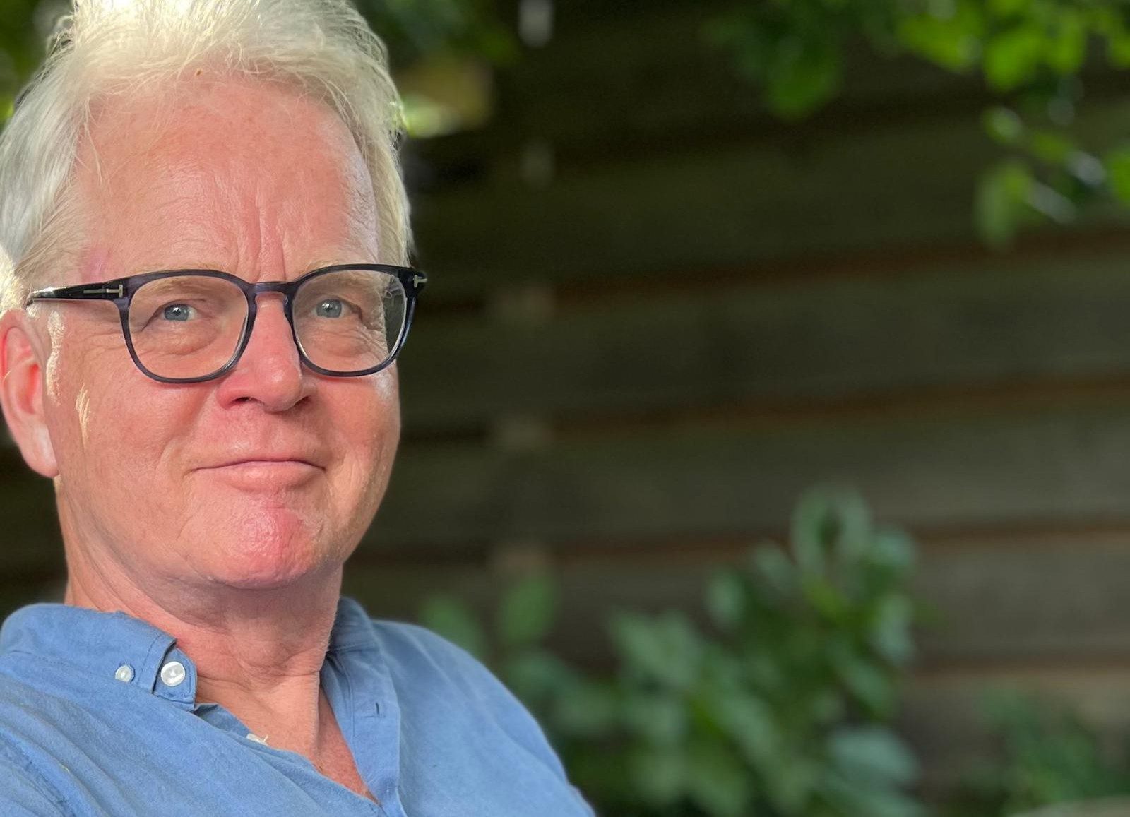 Jaap de Hullu over het schrijven van een  biografie, buitenlucht en Rail Away - Mr. Online