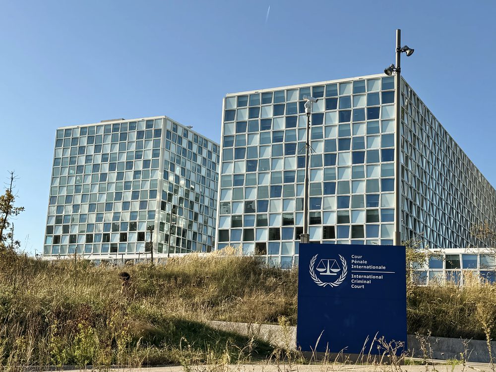 Onderzoek: praktische obstakels staan vervolging internationale misdrijven in Nederland in de weg - Mr. Online