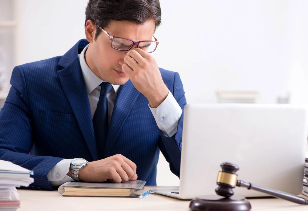 Tuchtklachten en bedreigingen zetten familierechtadvocaten onder druk - Mr. Online