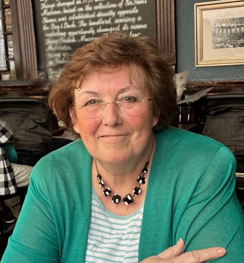 Tineke van de Grampel over puzzels, topsport en trollenfabrieken - Mr. Online