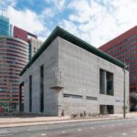 Man op heterdaad betrapt bij poging rechtbank Rotterdam te bekladden - Mr. Online