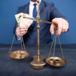 Rechtbank negeert Raad van State en halveert proceskostenvergoeding voor asieladvocaten - Mr. Online