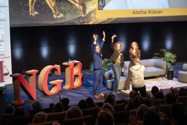 photo by Chris van Houts