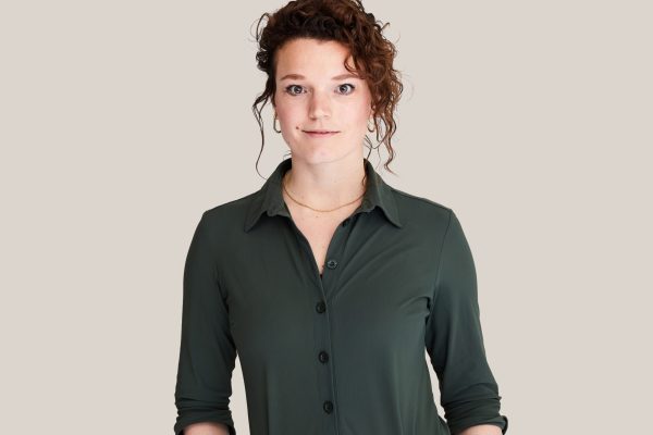 Anouk Laan over haar afscheid van de Zuidas, en op naar de vintage meubels - Mr. Online