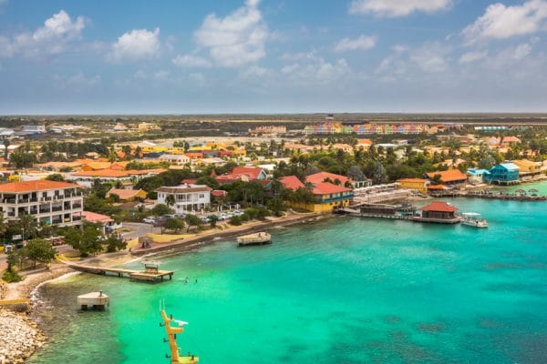 Voertaal in gerechten op Bonaire blijft Nederlands, vooralsnog niet Papiaments - Mr. online