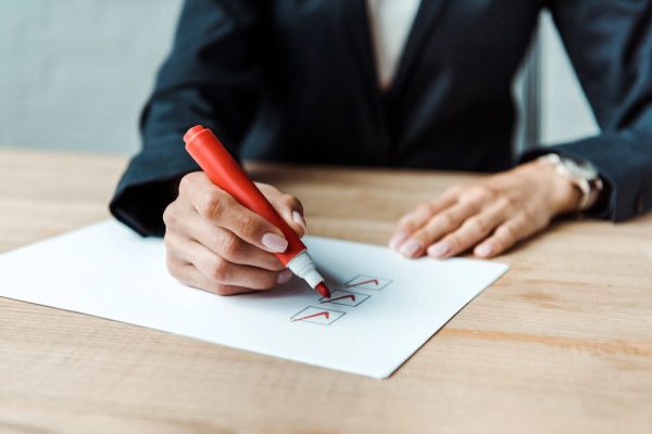 Onvrede in OM-commissie die toetst of hoge transacties wel terecht zijn - Mr. Online
