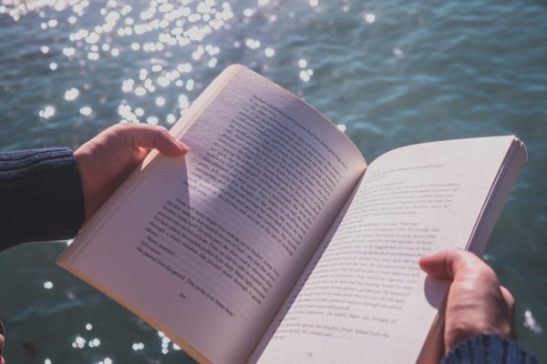 200728_person-holding-book-1105564