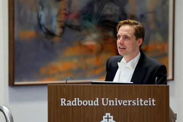 Edsard van der Werf over beleid van de overheid dat ‘betamelijk’ hoort te zijn - Mr. Online