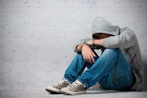 Jongeren ervaren jeugdstrafrecht als machtsstrijd, kwetsbare kind de dupe - Mr. Online