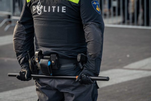 Regels rond staatsgeweld zijn op orde, transparantie en controle ervan niet - Mr. Online