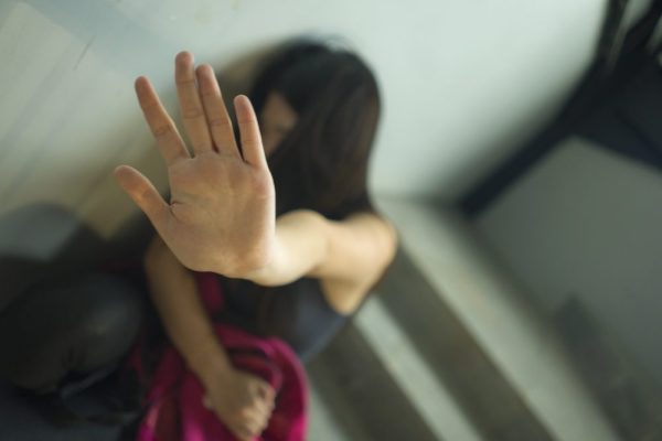 Strafrechtelijke aanpak van psychisch geweld verloopt nog steeds stroef - Mr. Online
