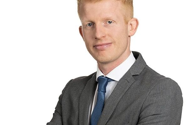 7-600x900-px-verscherpt-Stijl-Advocaten-Bart-Wernik-070322