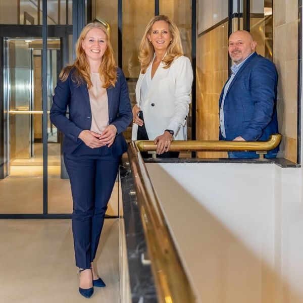 B3D39806-DDC0-4046-A8D0-009FAE814698