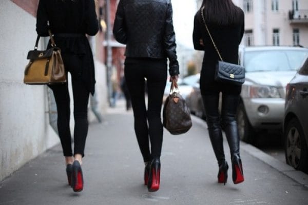 Merkrecht: Louboutin vs Van Haren - Mr. Online