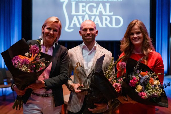 Sven van de Kamp wint Dutch Independent Legal Award 2026 - Mr. Online