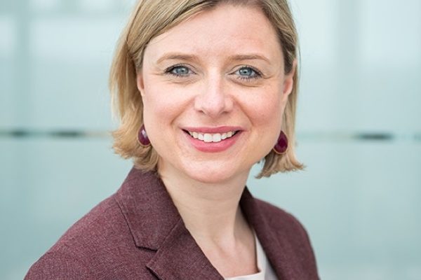 Danielle du Bois-Buné naar Hogan Lovells International LLP