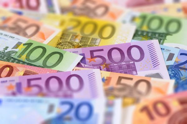 Depositphotos_191416012_S-geld