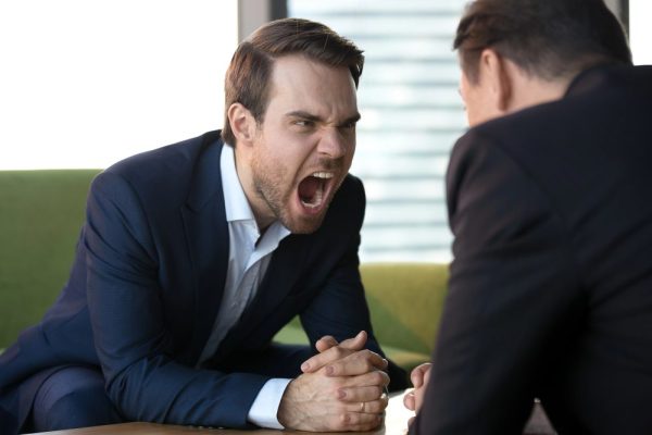 NOvA maakt veiligheid verplicht in beroepsopleiding na nieuw agressieonderzoek - Mr. Online