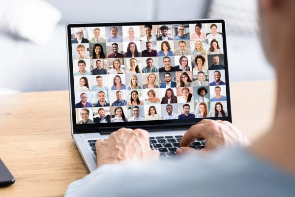 Digitale algemene vergadering toegestaan vanaf 1 januari 2027 - Mr. Online