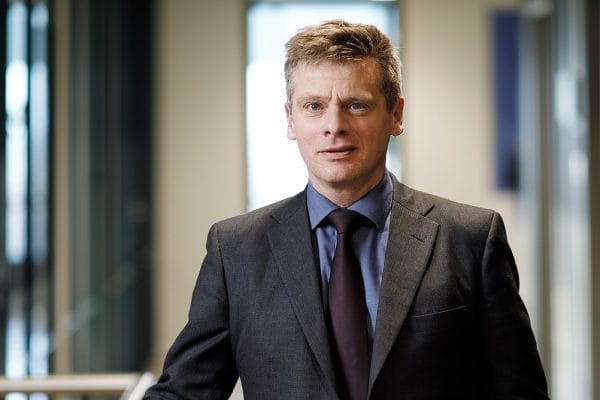 Henri Bentfort van Valkenburg_S - Mr. Online