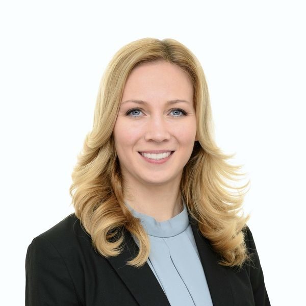 Kyra-van-Wereld-Linklaters-LLP_600x600