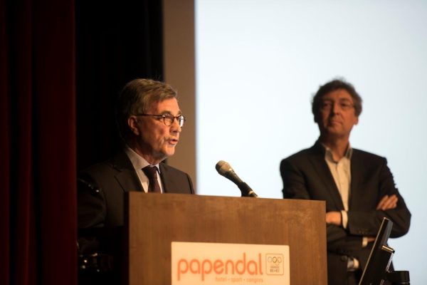 Legal Valley-voorzitter Fred Hammerstein (l) en Aleid Wolfsen (Autoriteit Persoonsgegevens). Foto Chris van Houts