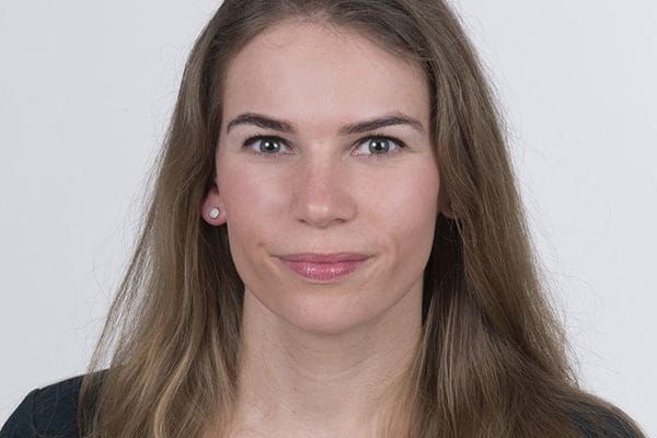 Marlies Hol