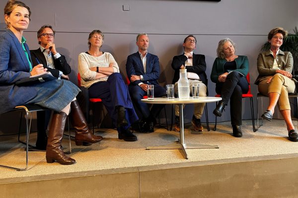Een universitaire opleiding sociale advocatuur zit er voorlopig niet in - Mr. Online