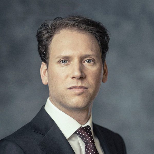 Sjors Panis - Houthoff