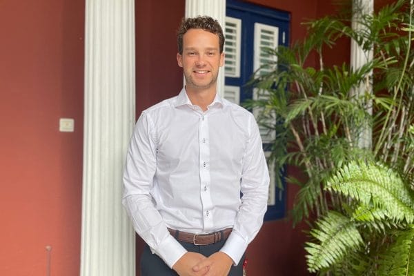 Teun Brugman VANEPS - Mr. Online