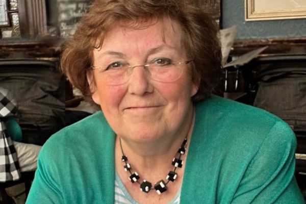 Tineke van de Grampel over puzzels, topsport en trollenfabrieken - Mr. Online