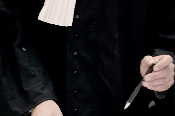 advocaat-rechtbank_5780-6x6