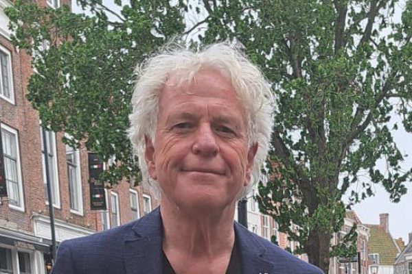 Pieter Ippel over gesjeesde juristen die briljante kunstenaars werden - Mr. Online