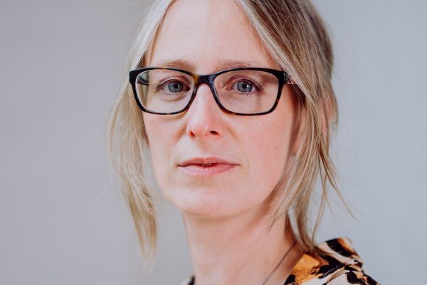 Karin de Vries over idealen en regelrechte grondrechtenschendingen - Mr. Online