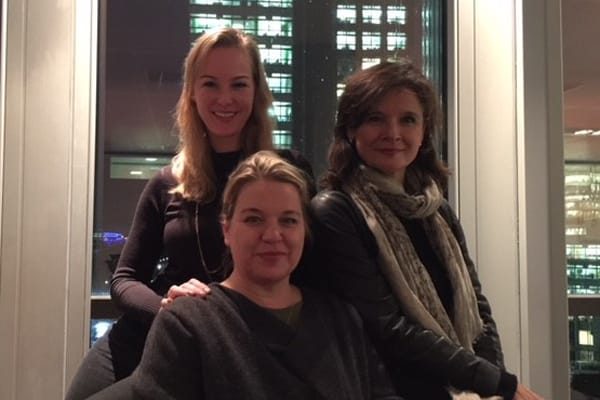 vlnr Linda Nekeman-IJdema, Titia Fuchs en Eugenie Nunes