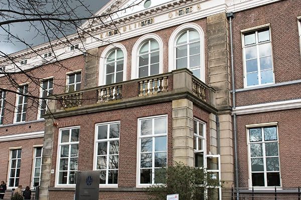 De rechtenfaculteit van de Universiteit Leiden (foto: Chris van Houts)