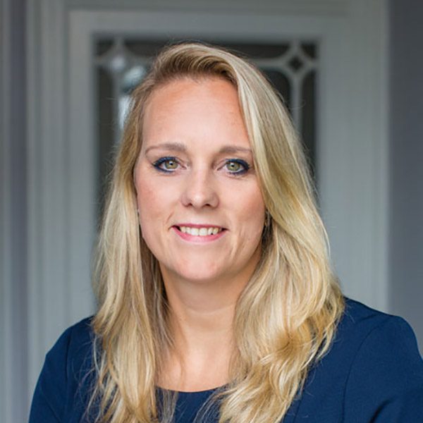 Jacobine van den Dolder