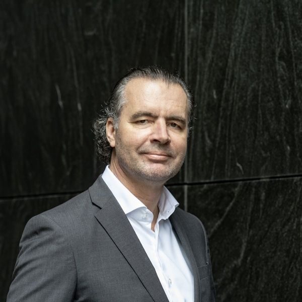 thumbnail_Yvo-de-Vries-Houthoff-5_600x600