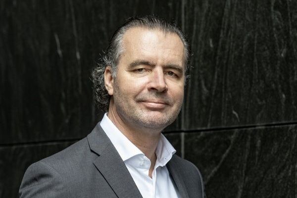 thumbnail_Yvo-de-Vries-Houthoff-5_600x600