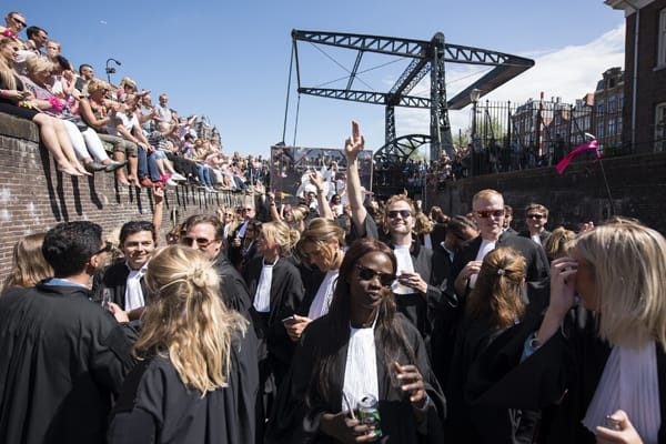 Advocaten tijdens de Canal Pride 2017 (Foto: Chris van Houts)